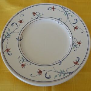 Vintage Mikasa Intaglio - Annette Saucer